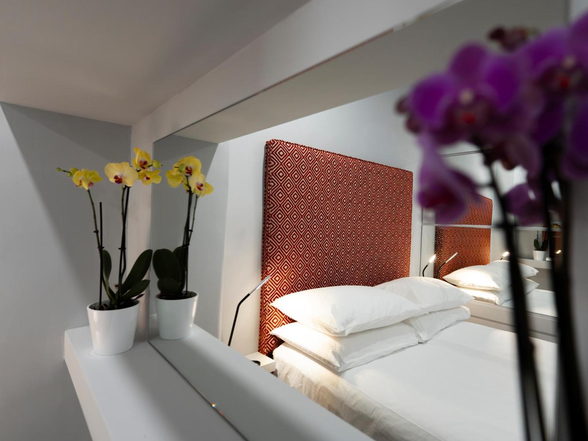 Apartment Bracco 45 Naples